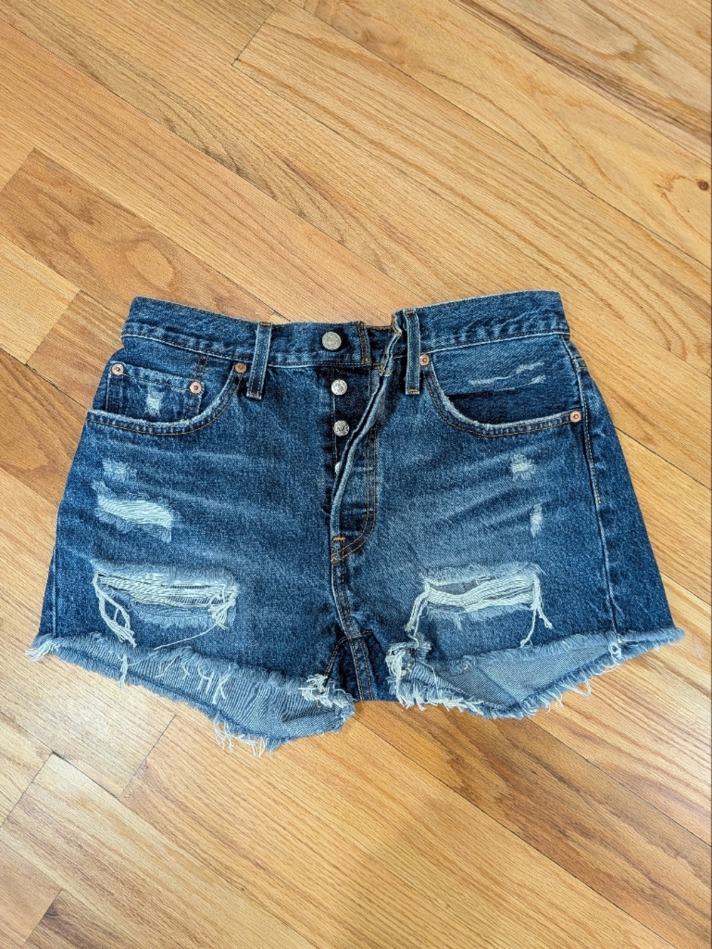 Levi Strauss 501 Distressed Dark Blue Buttonfly Denim Shorts 28 Waist